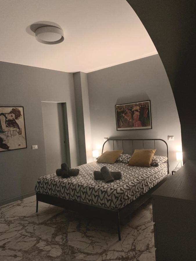 Modern City Center Apartment Benevento Exteriör bild